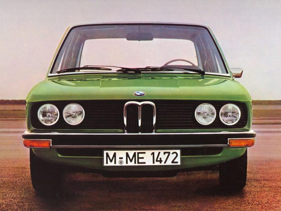  BMW 520i Sedan (E12) 1972 года  (фото 1 из 5)